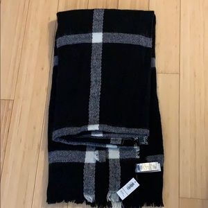 Old Navy flannel blanket scarf